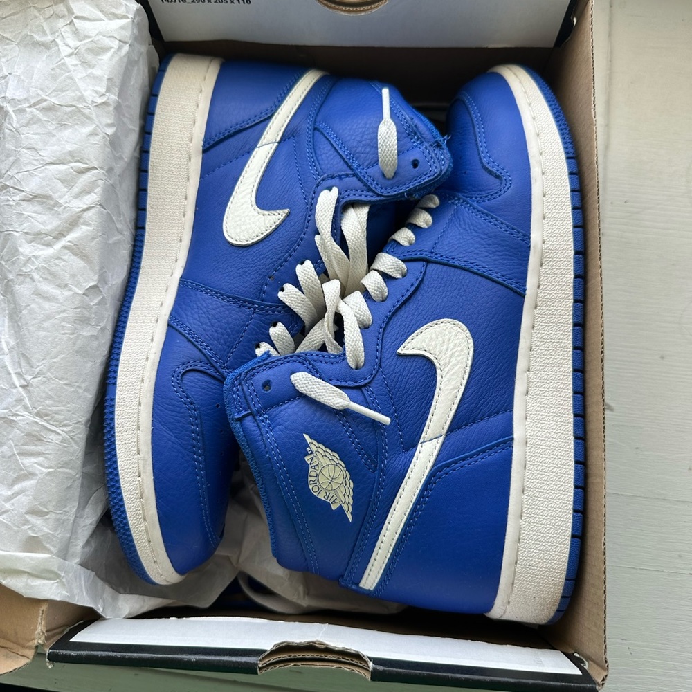 Air Jordan 1 Retro High OG BG 'Hyper Royal'